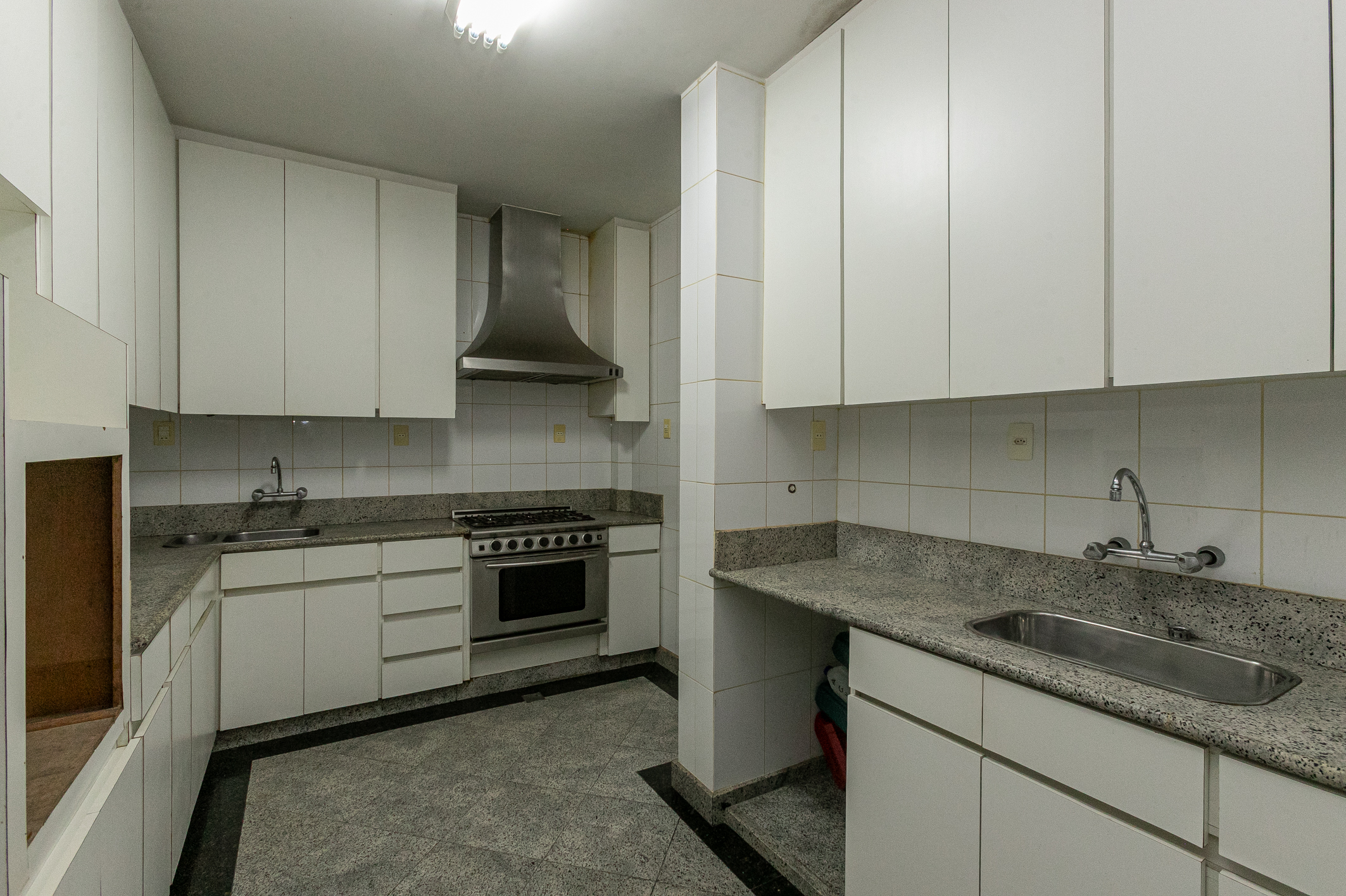  4-Bedroom Apartment on Rua Xavier da Silveira, Copacabana - 物件實景