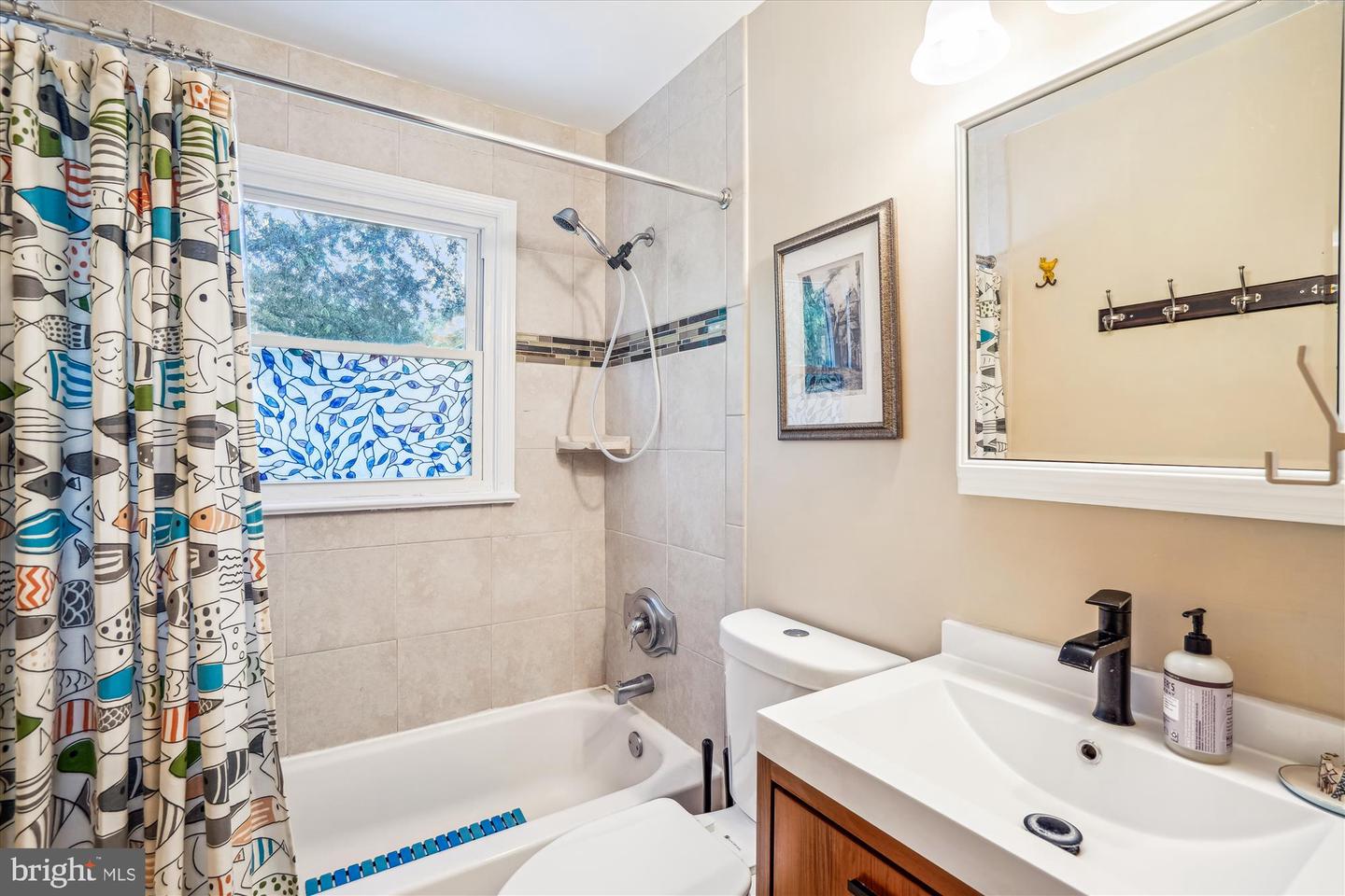 Annapolis, Maryland, 21403, United States, 4 Bedrooms Bedrooms, ,2 BathroomsBathrooms,Residential,For Sale,1896328