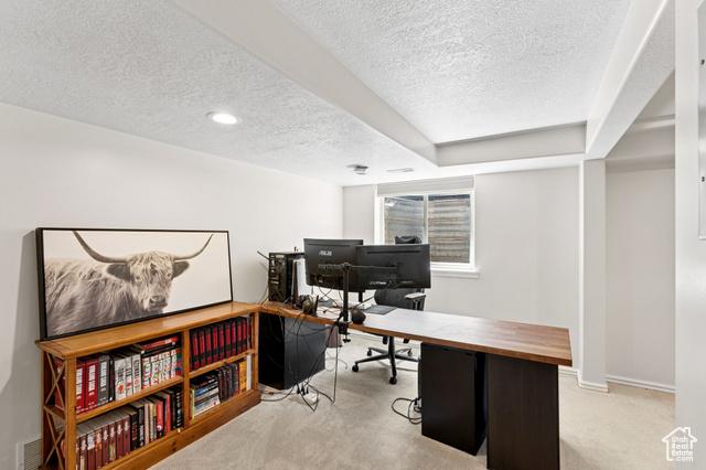 Layton, Utah, 84040, United States, 4 Bedrooms Bedrooms, ,3 BathroomsBathrooms,Residential,For Sale,1987390