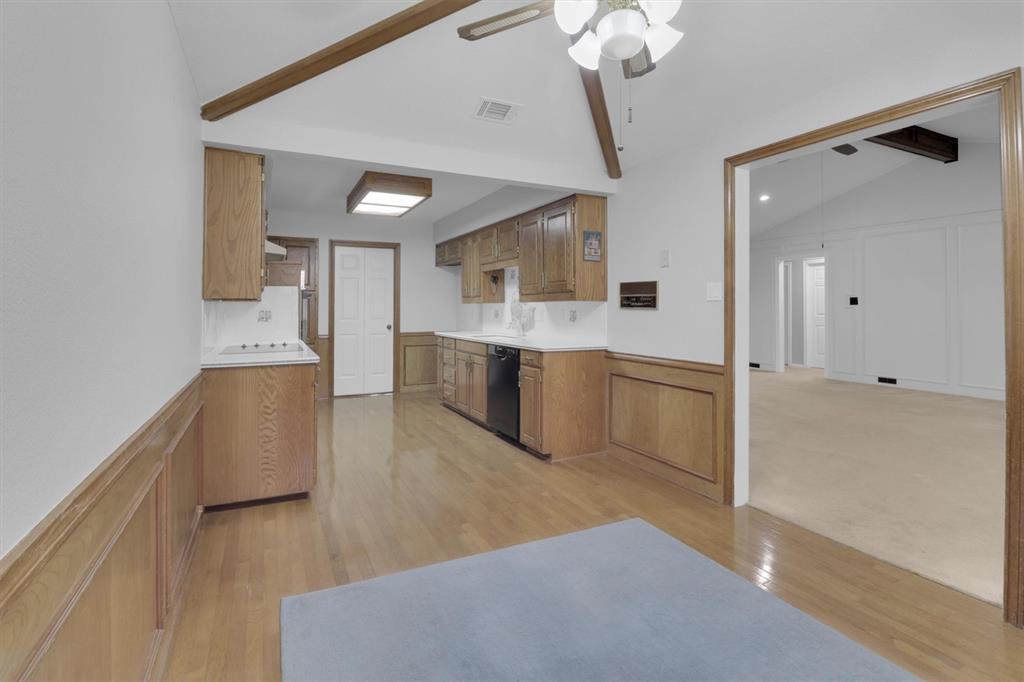 Highland Village, Texas, 75077, United States, 4 Bedrooms Bedrooms, ,2 BathroomsBathrooms,Residential,For Sale,1981318