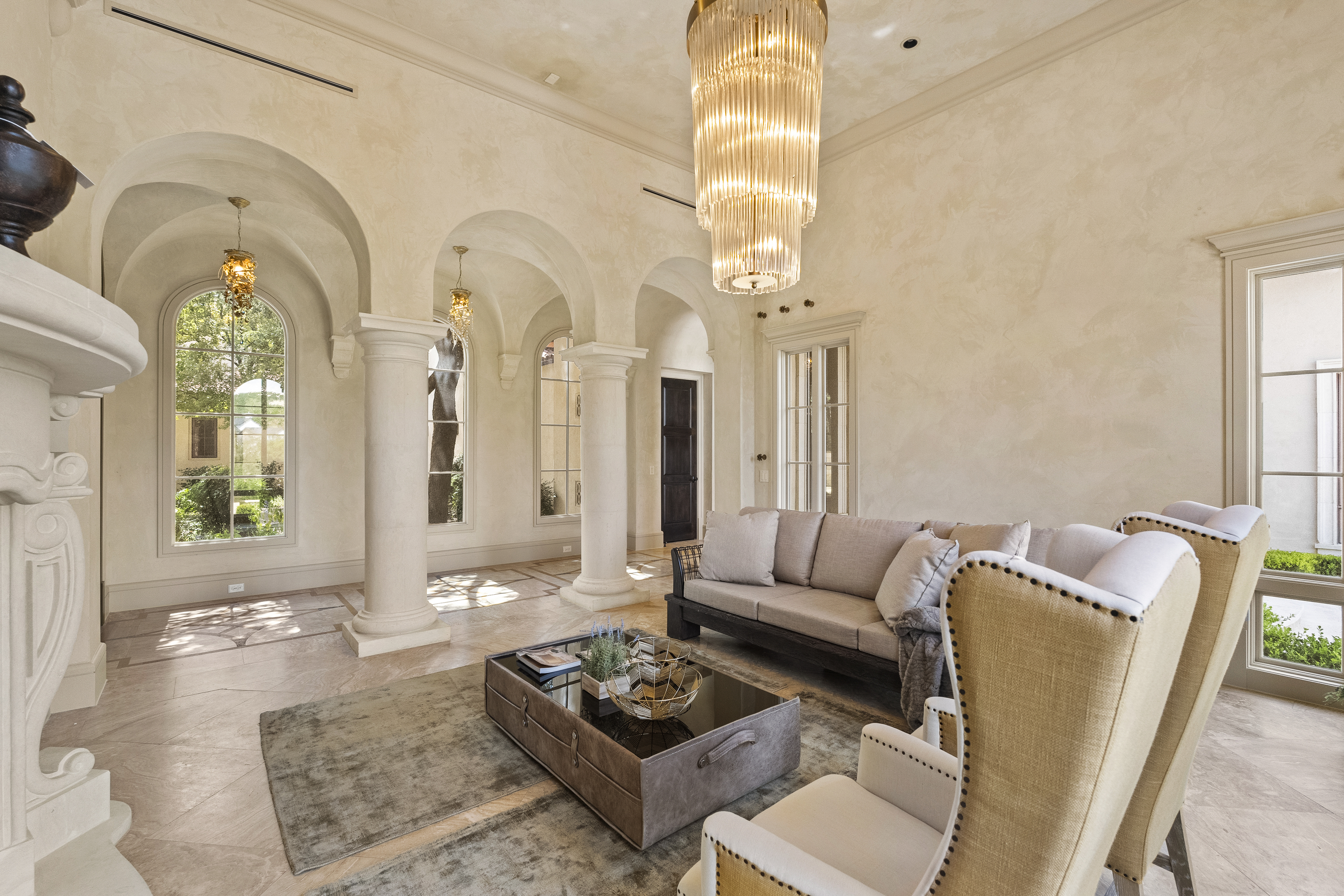  Mediterranean Style Estate in The Dominion - 物件實景