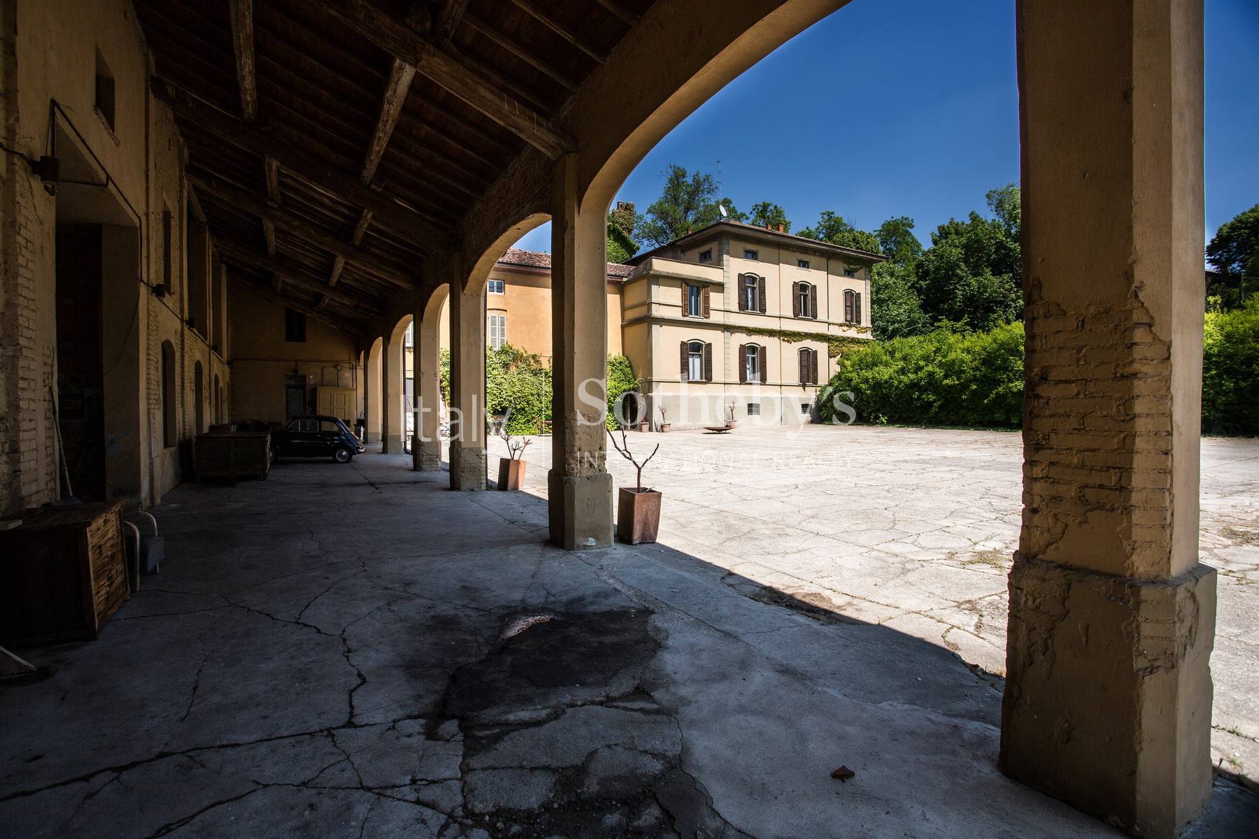  Historic villa with large park in the countryside of Cremona - 物件實景