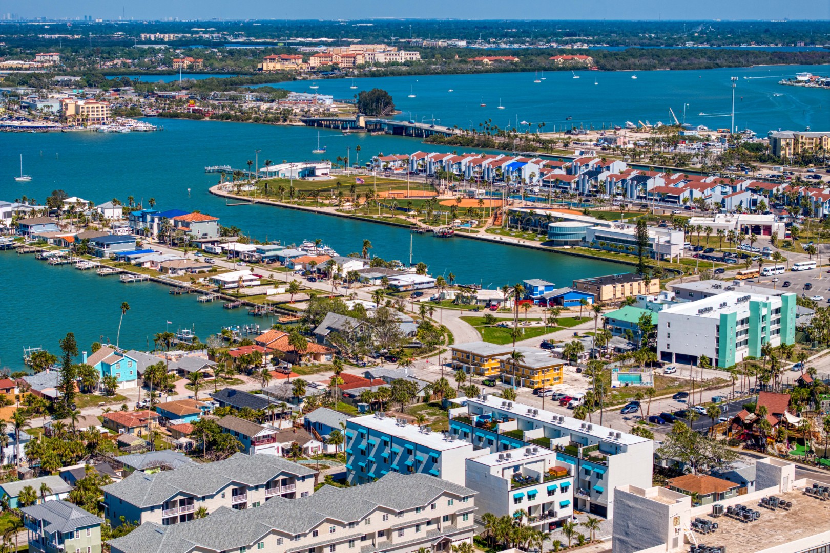 Madeira Beach, Florida, 33708, United States, 5 Bedrooms Bedrooms, ,4 BathroomsBathrooms,Residential,For Sale,1810583