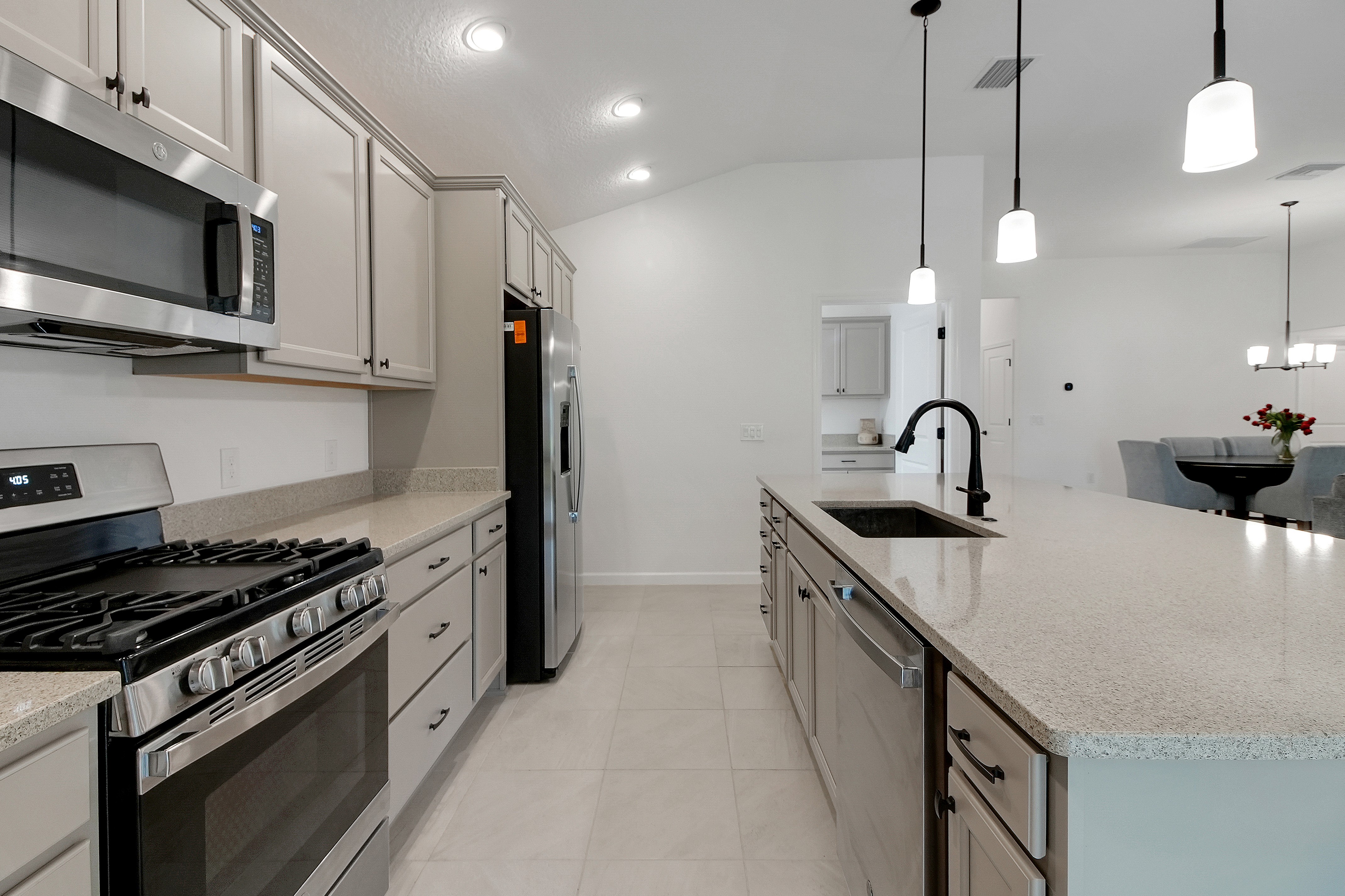 The Villages, Florida, 34762, United States, 3 Bedrooms Bedrooms, ,3 BathroomsBathrooms,Residential,For Sale,1888695