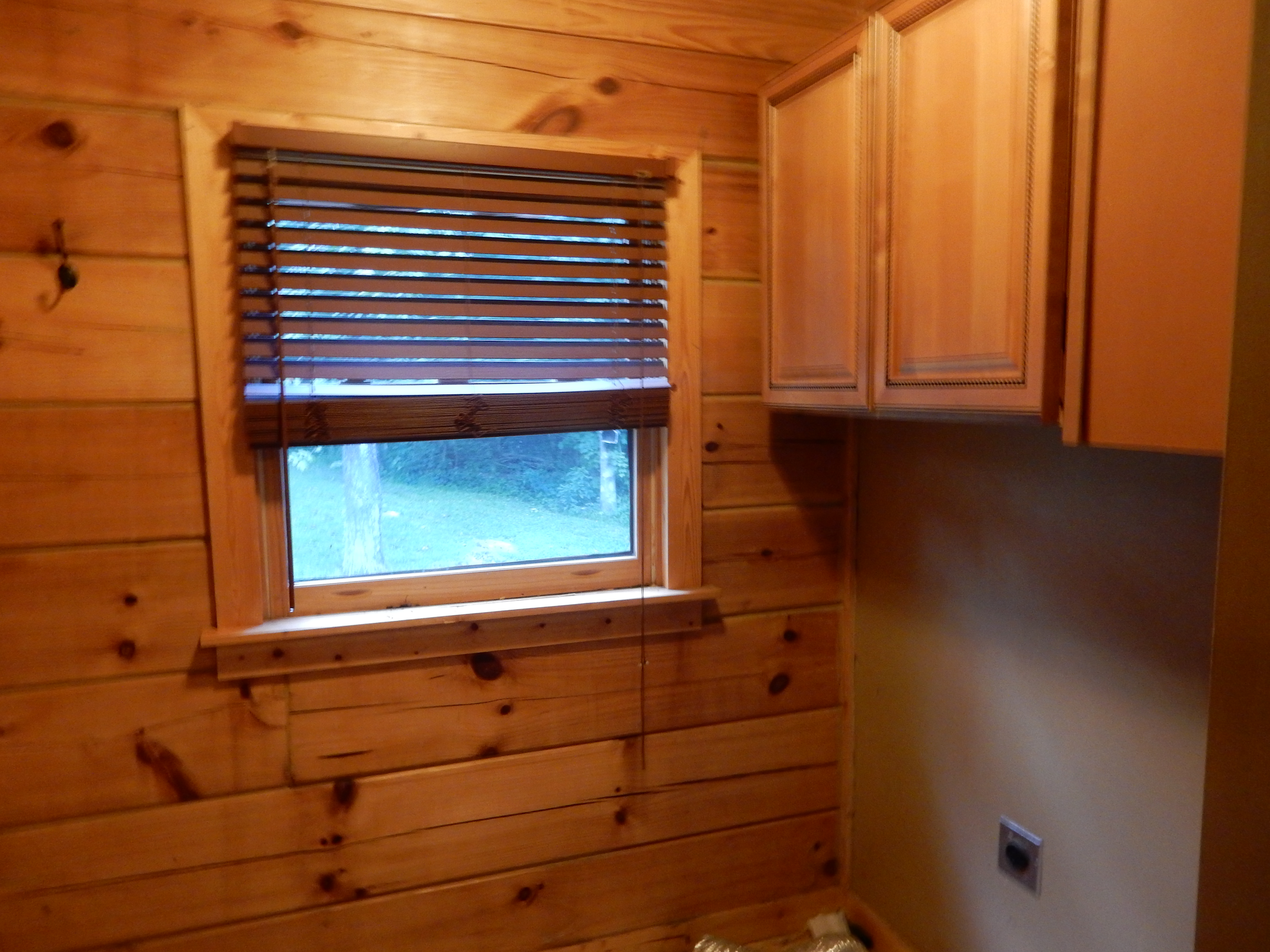 Shepherdsville, Kentucky, 40165, United States, 3 Bedrooms Bedrooms, ,4 BathroomsBathrooms,Residential,For Sale,1935505