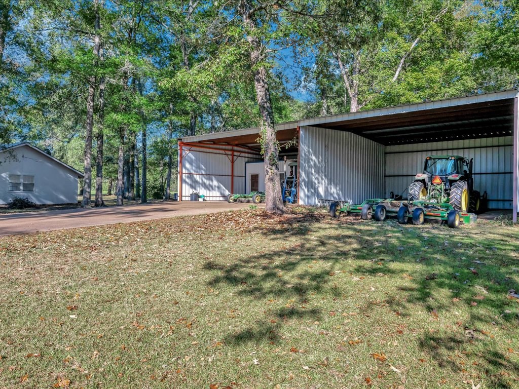 Huntington, Texas, 75949, United States, 4 Bedrooms Bedrooms, ,2 BathroomsBathrooms,Residential,For Sale,1975169