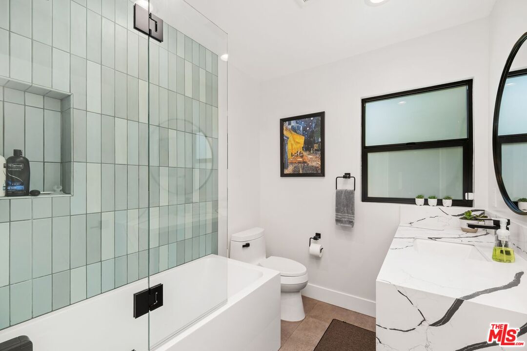 Culver City, California, 90232, United States, 3 Bedrooms Bedrooms, ,2 BathroomsBathrooms,Residential,For Sale,1911213