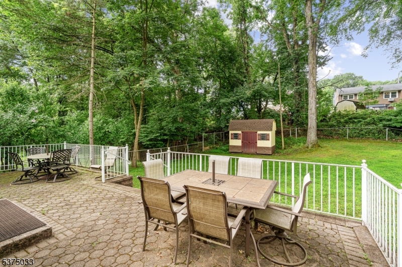 Rockaway Twp., New Jersey, 07866, United States, 3 Bedrooms Bedrooms, ,3 BathroomsBathrooms,Residential,For Sale,1906330