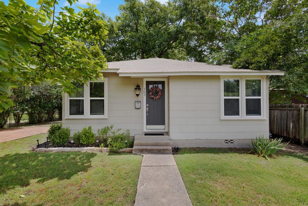 Fredericksburg, Texas, 78624, United States, 1 Bedroom Bedrooms, ,1 BathroomBathrooms,Residential,For Sale,2024250