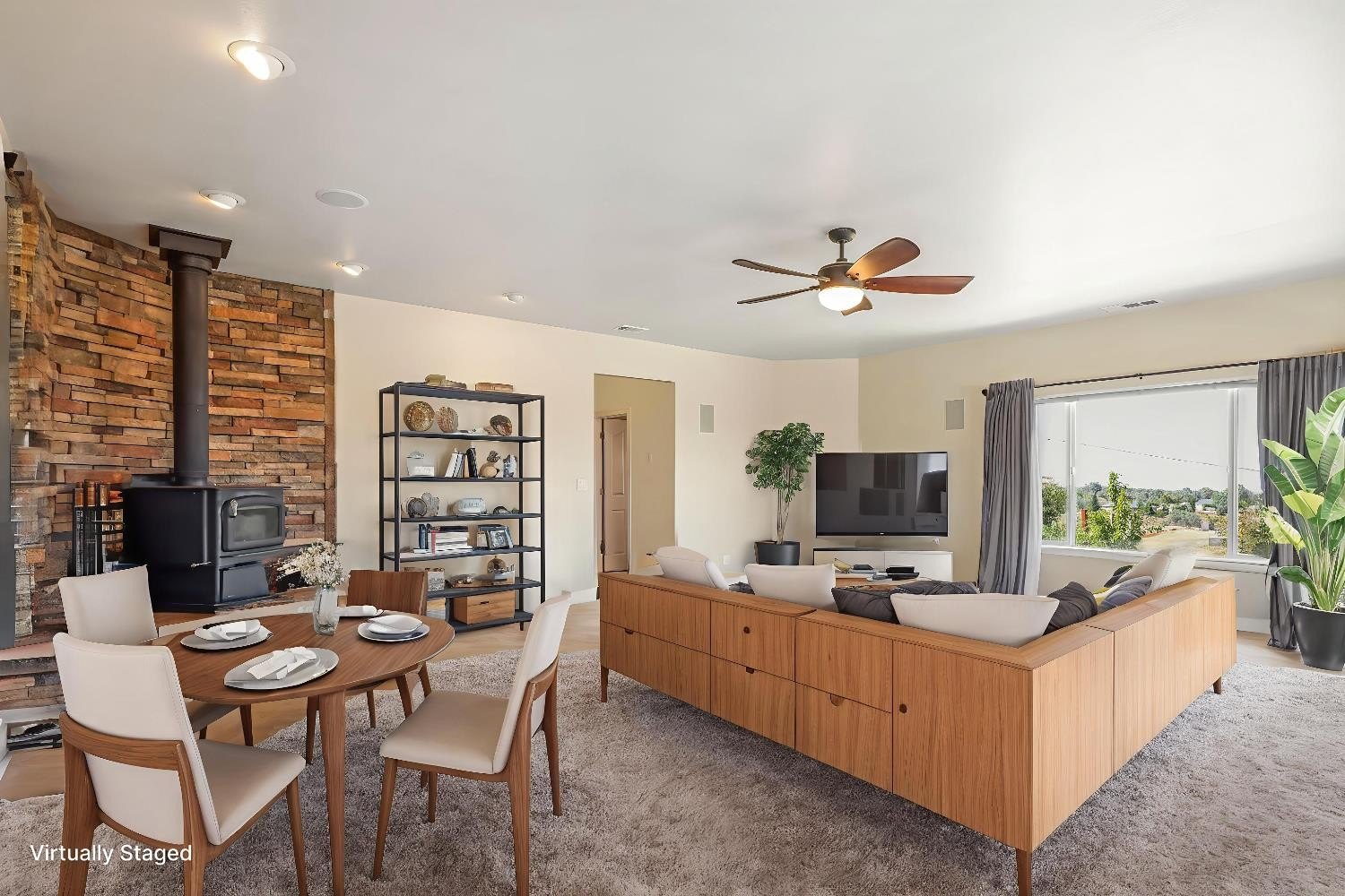 Valley Springs, California, 95252, United States, 3 Bedrooms Bedrooms, ,4 BathroomsBathrooms,Residential,For Sale,1981868