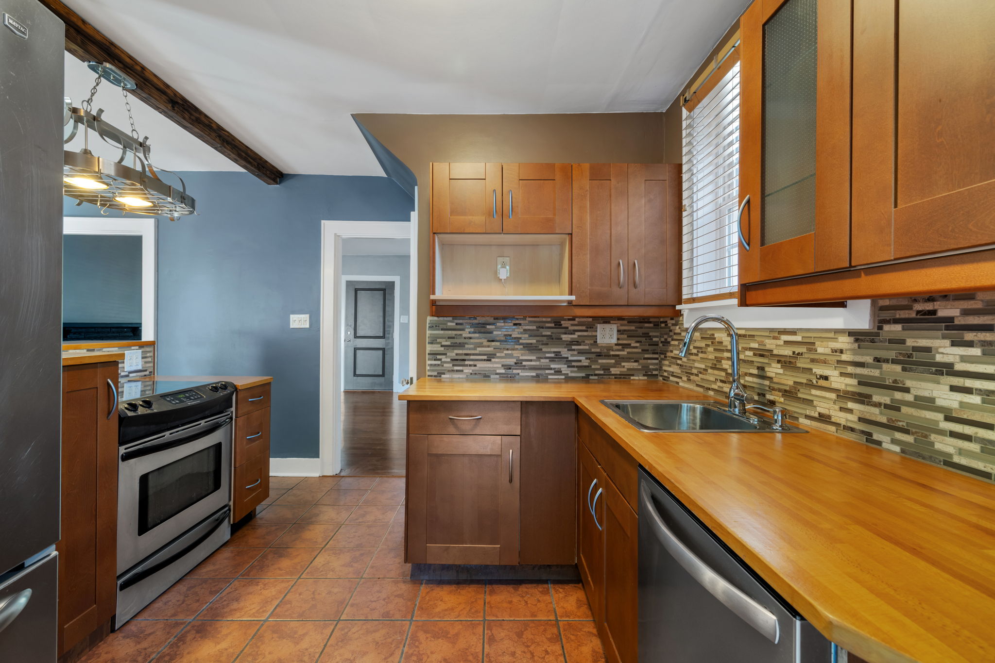  47 Estella Avenue, Pittsburgh, PA 15211 - 物件實景