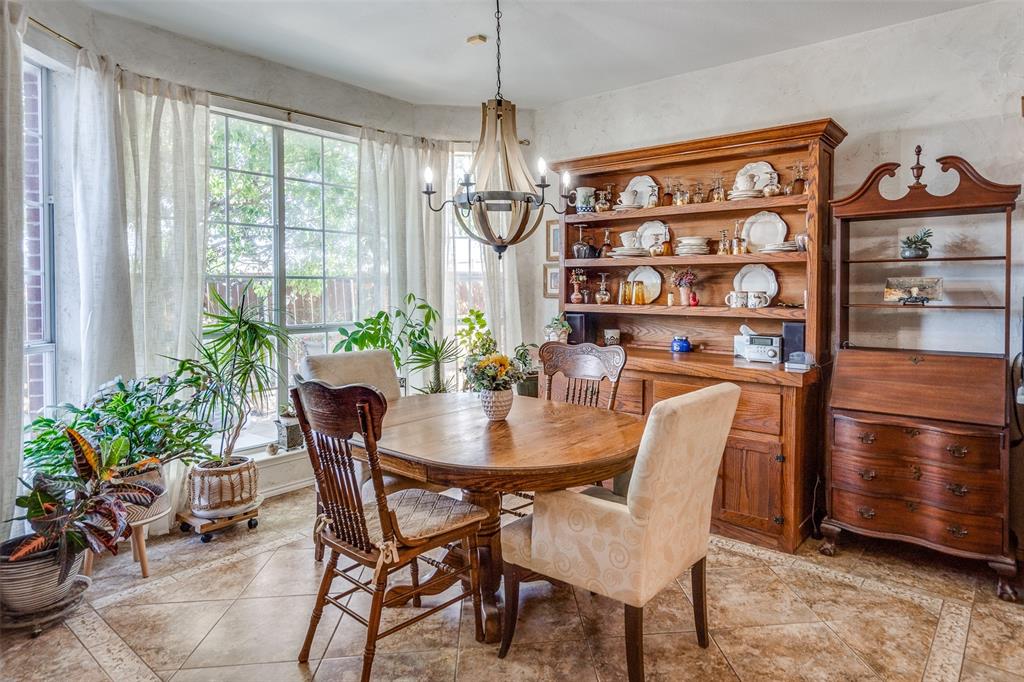 Carrollton, Texas, 75010, United States, 4 Bedrooms Bedrooms, ,4 BathroomsBathrooms,Residential,For Sale,2019559