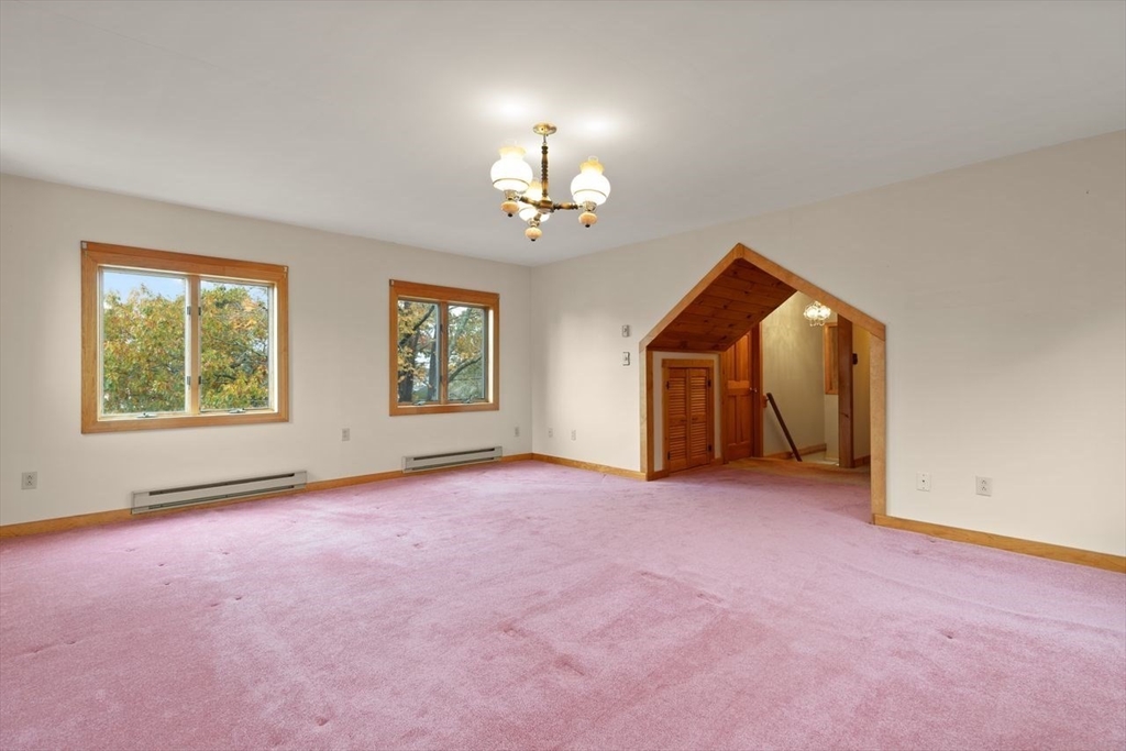 Wareham, Massachusetts, 02571, United States, 5 Bedrooms Bedrooms, ,3 BathroomsBathrooms,Residential,For Sale,1987680