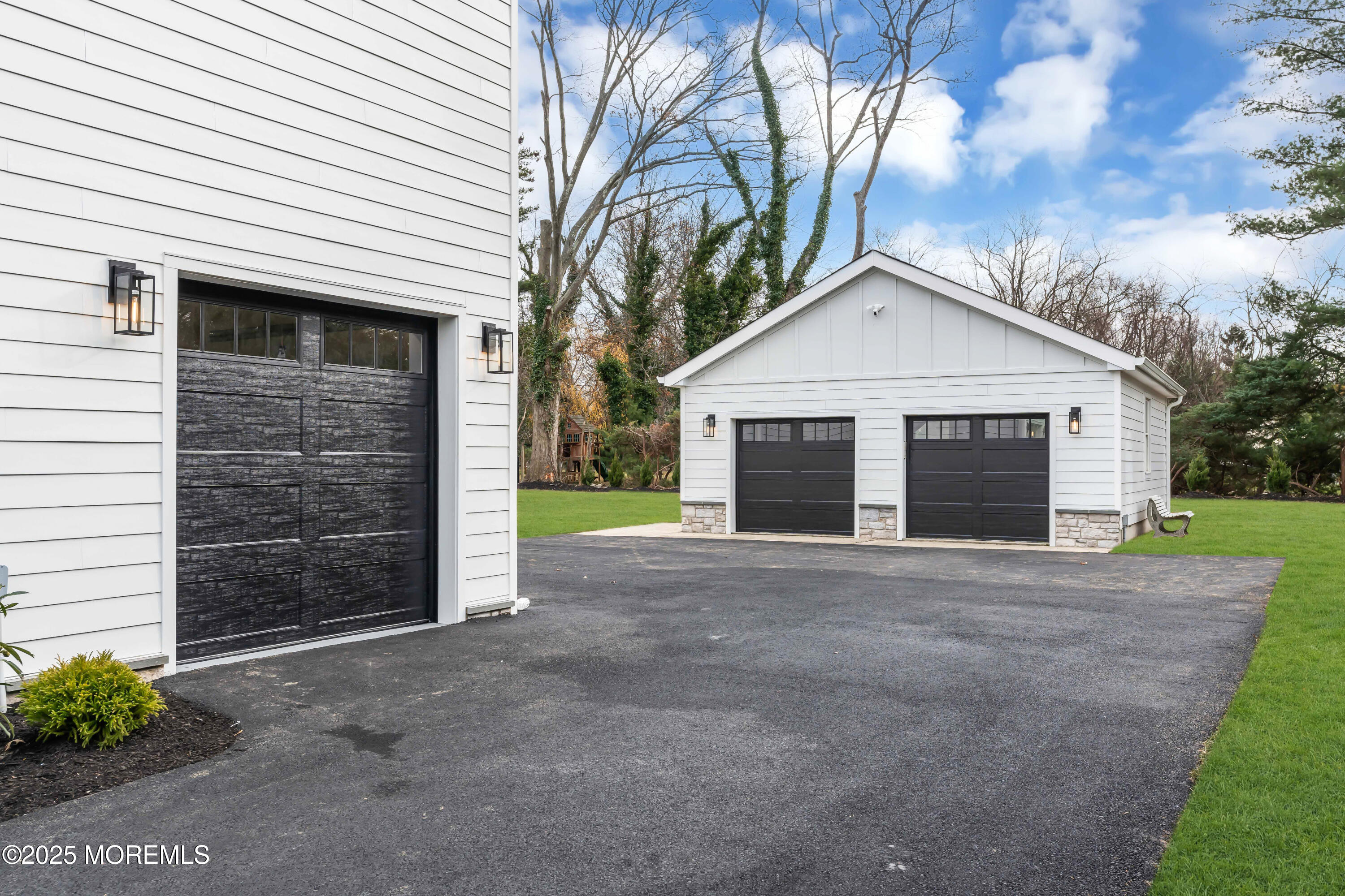 Little Silver, New Jersey, 07739, United States, 5 Bedrooms Bedrooms, ,5 BathroomsBathrooms,Residential,For Sale,2005340