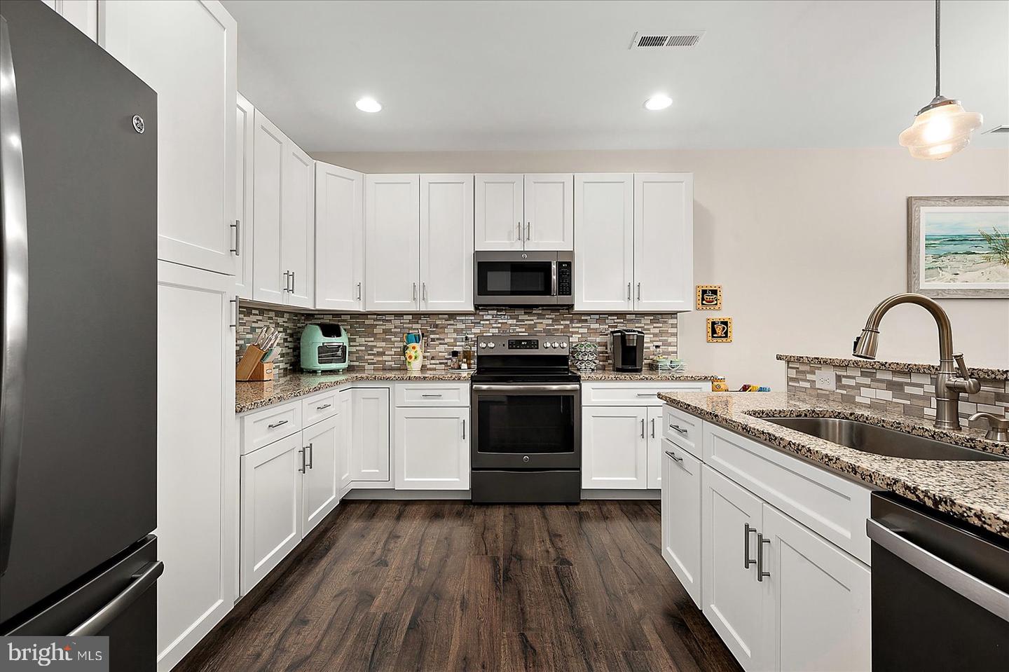 Selbyville, Delaware, 19975, United States, 4 Bedrooms Bedrooms, ,3 BathroomsBathrooms,Residential,For Sale,1970747