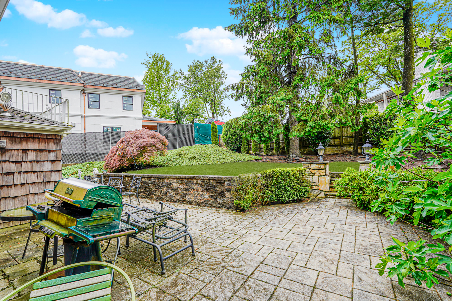 Staten Island, New York, 10301, United States, 4 Bedrooms Bedrooms, ,3 BathroomsBathrooms,Residential,For Sale,1838592