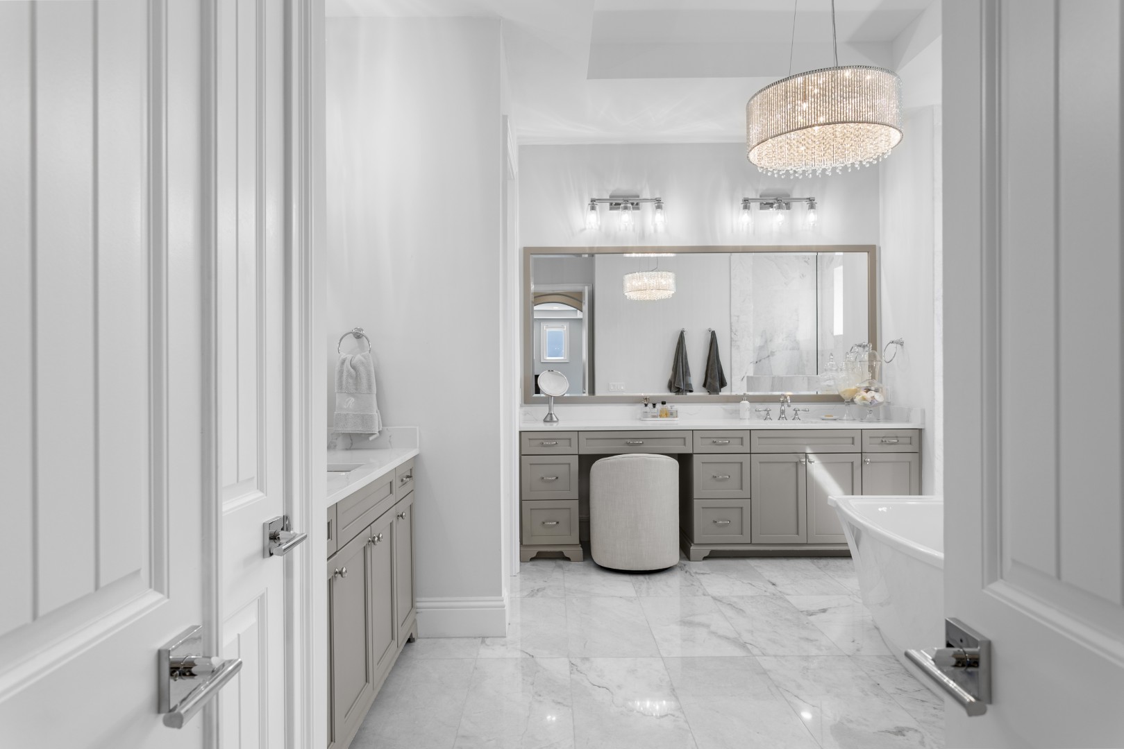 Tampa, Florida, 33629, United States, 5 Bedrooms Bedrooms, ,6 BathroomsBathrooms,Residential,For Sale,2008842