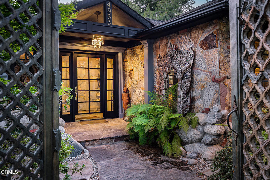 La Canada Flintridge, California, 91011, United States, 4 Bedrooms Bedrooms, ,3 BathroomsBathrooms,Residential,For Sale,1885342