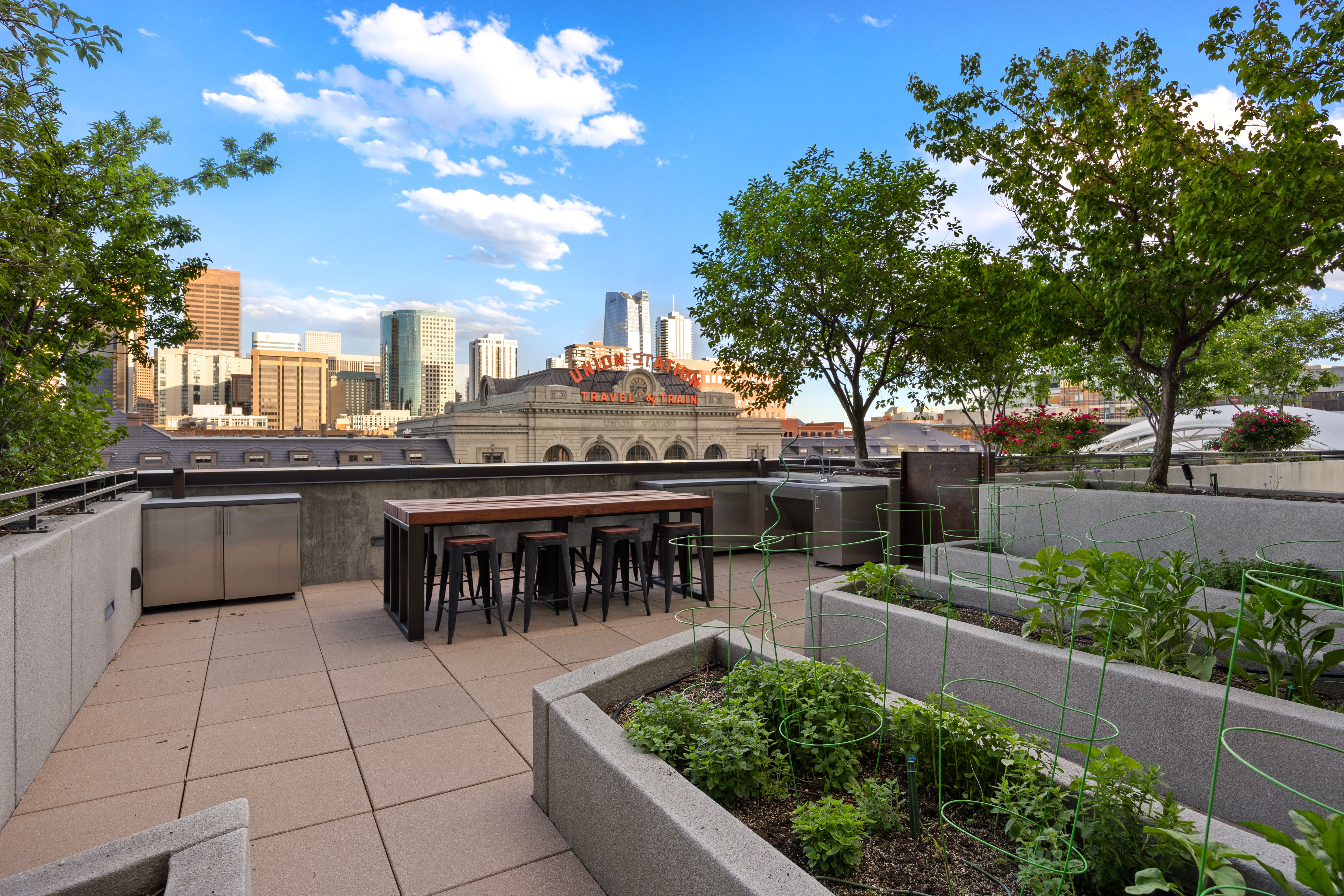  Terrace Views & Full-Service Downtown Living at The Coloradan - 物件實景