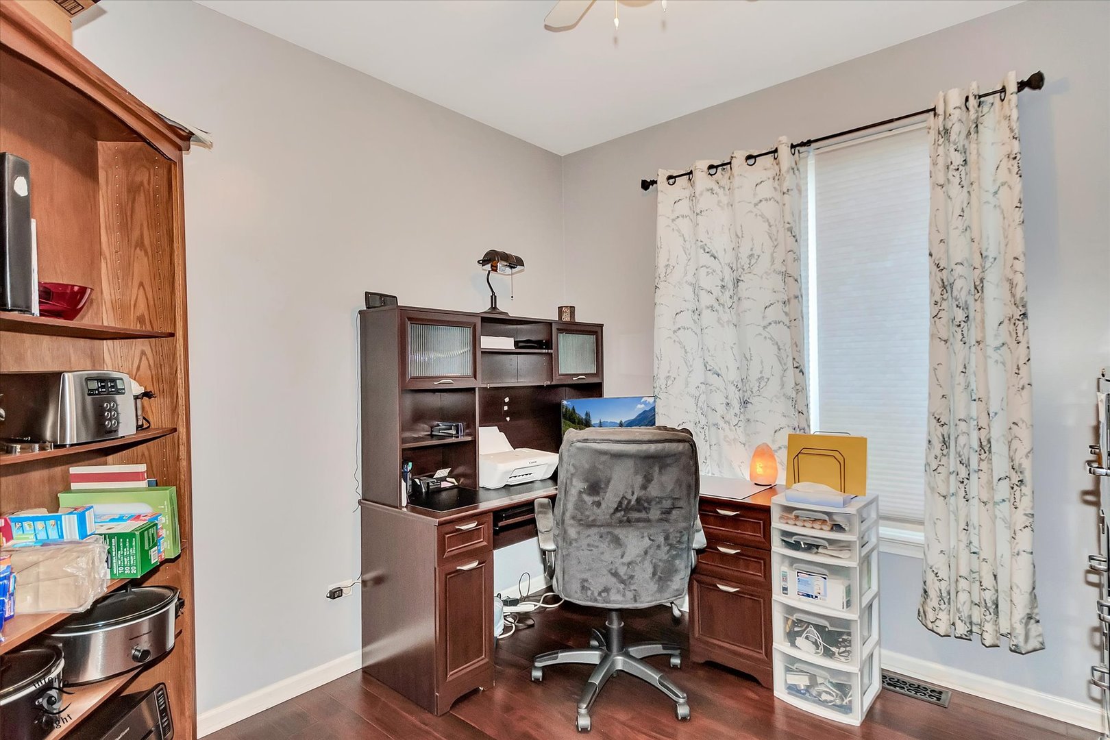 Plainfield, Illinois, 60586, United States, 4 Bedrooms Bedrooms, ,3 BathroomsBathrooms,Residential,For Sale,1861546