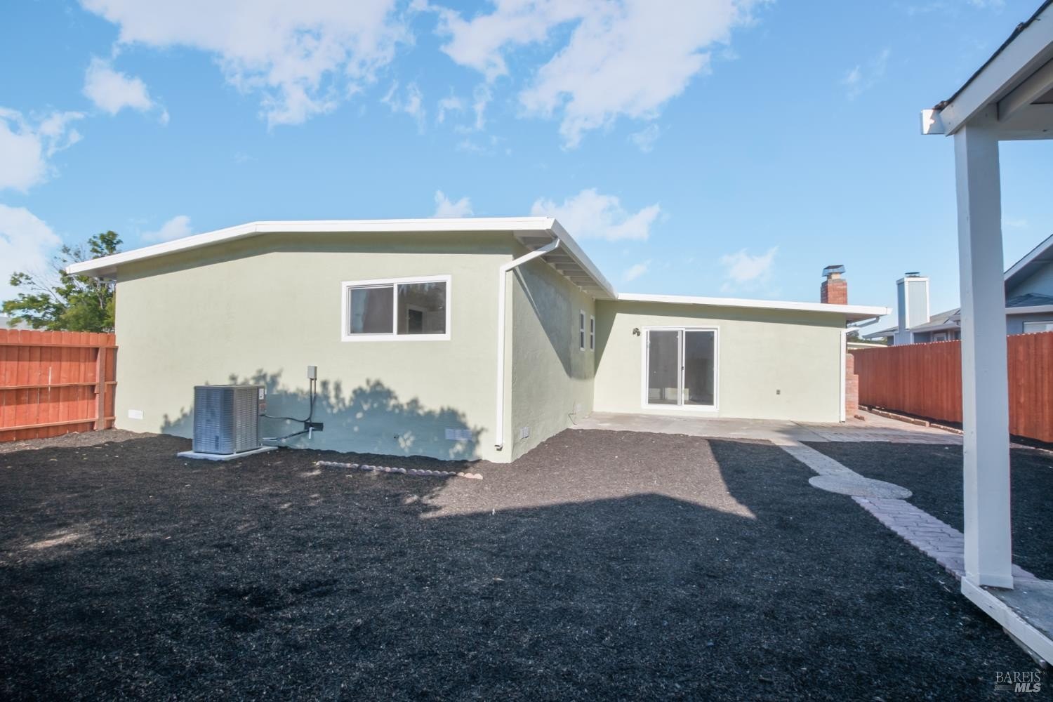 Fairfield, California, 94533, United States, 3 Bedrooms Bedrooms, ,2 BathroomsBathrooms,Residential,For Sale,1882720