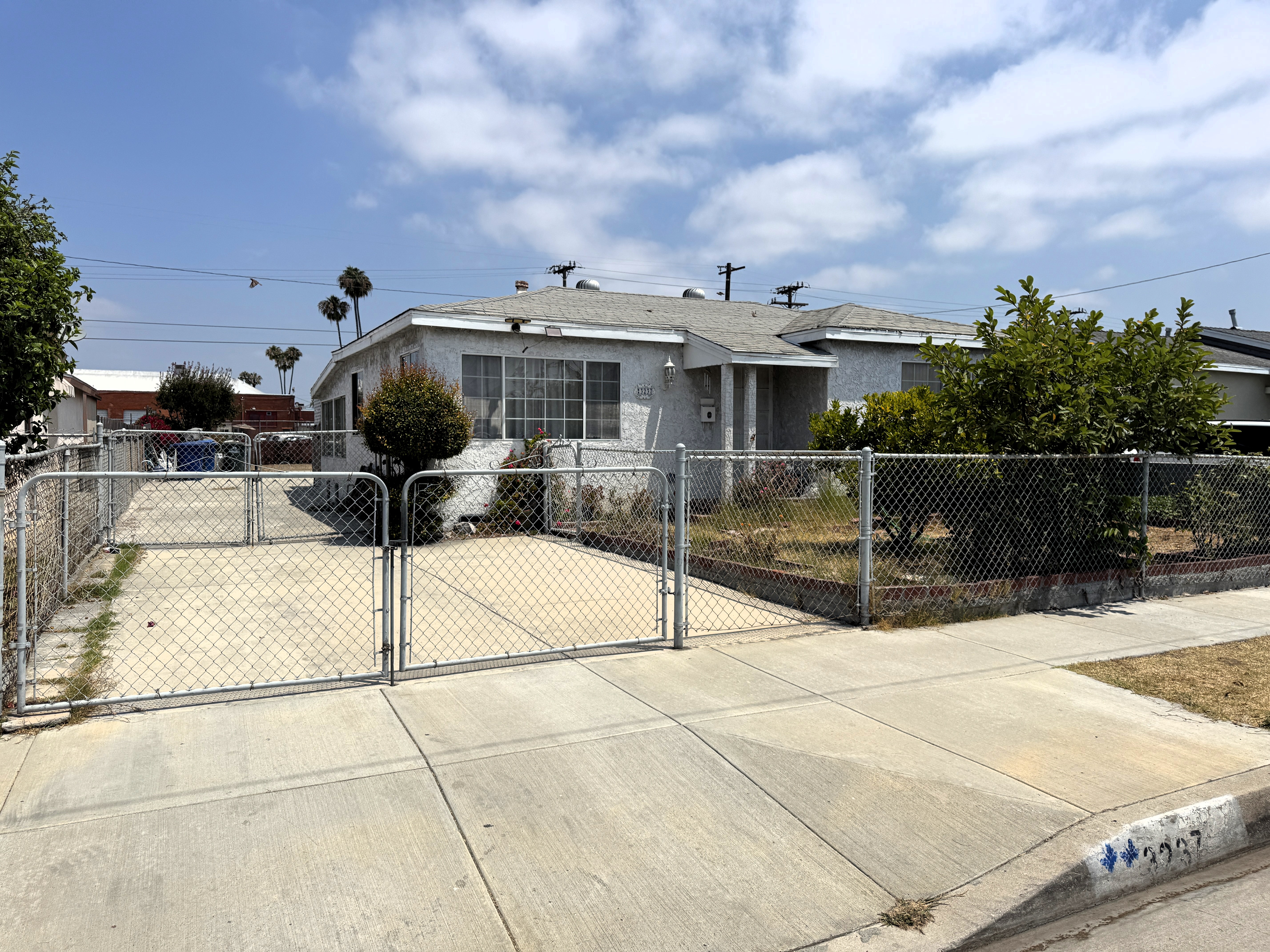 Hawthorne, California, 90250, United States, 1 Bedroom Bedrooms, ,1 BathroomBathrooms,Residential,For Sale,1898121