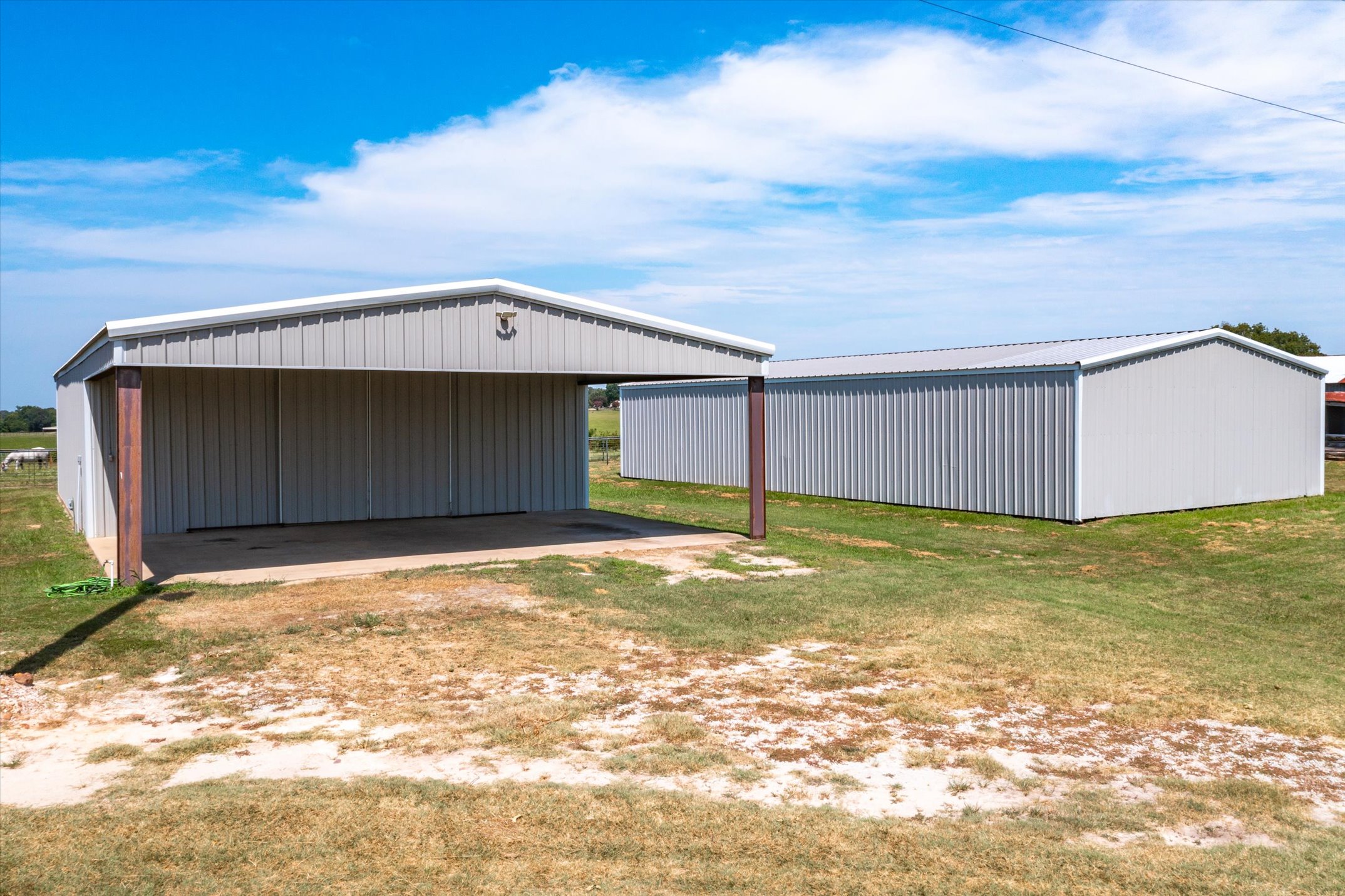 9208 FM 17, Grand Saline, Texas, 75140, United States, 5 Bedrooms Bedrooms, ,6 BathroomsBathrooms,Residential,For Sale,9208 FM 17,1317594