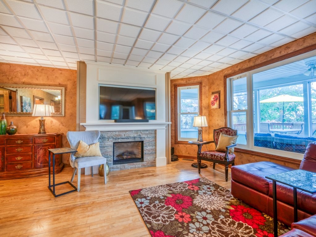 Bemidji, Minnesota, 56601, United States, 6 Bedrooms Bedrooms, ,2 BathroomsBathrooms,Residential,For Sale,2000102