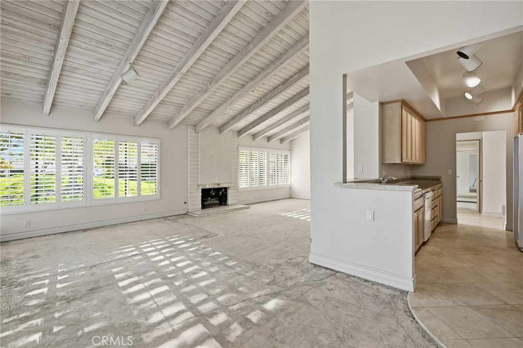 Newport Beach, California, 92660, United States, 2 Bedrooms Bedrooms, ,2 BathroomsBathrooms,Residential,For Sale,1988244