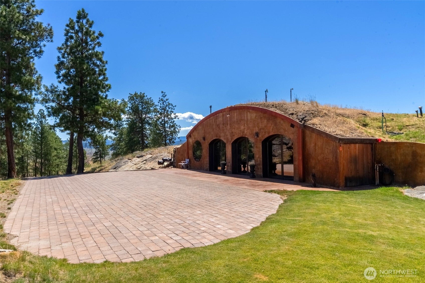 Oroville, Washington, 98844, United States, 1 Bedroom Bedrooms, ,Residential,For Sale,1882313