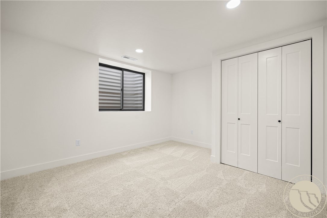 Billings, Montana, 59106, United States, 4 Bedrooms Bedrooms, ,6 BathroomsBathrooms,Residential,For Sale,2048624