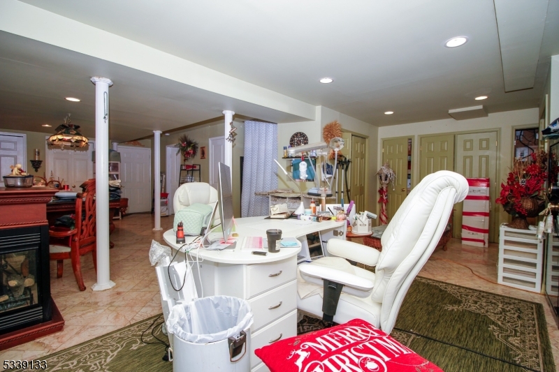 Vernon Twp., New Jersey, 07461-4534, United States, 5 Bedrooms Bedrooms, ,3 BathroomsBathrooms,Residential,For Sale,1977307