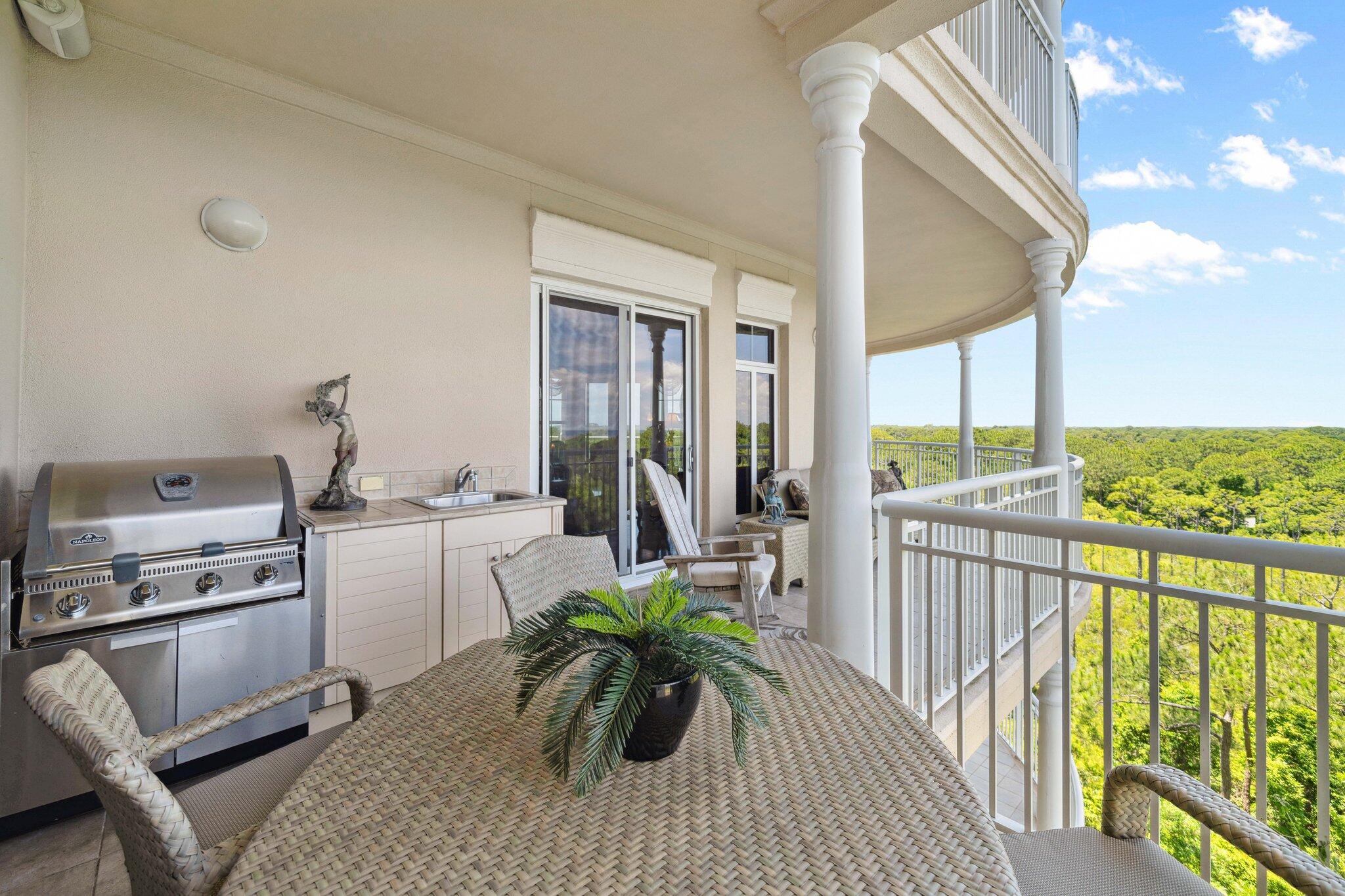 Destin, Florida, 32541, United States, 3 Bedrooms Bedrooms, ,4 BathroomsBathrooms,Residential,For Sale,1837400