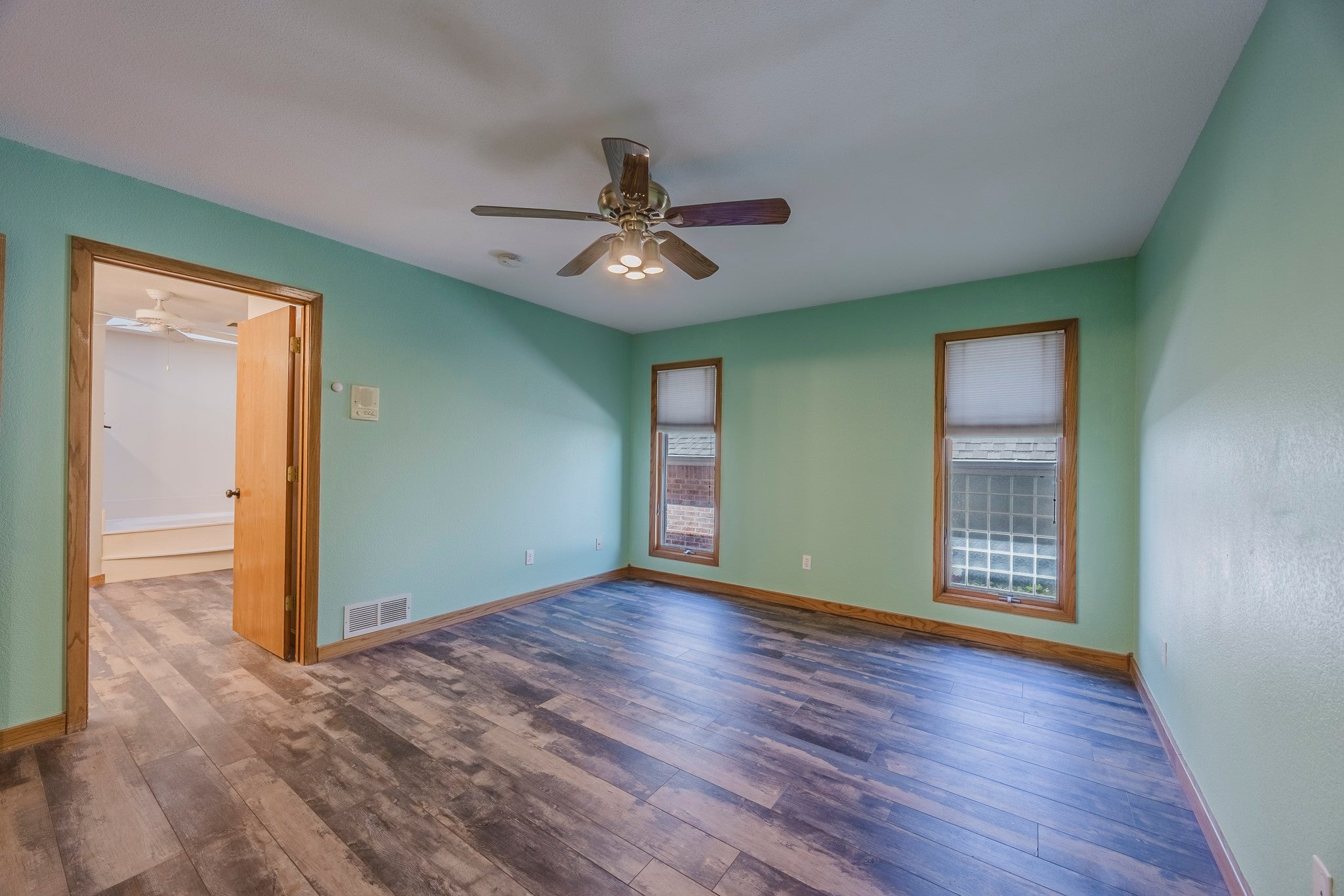 Fort Worth, Texas, 76179, United States, 4 Bedrooms Bedrooms, ,3 BathroomsBathrooms,Residential,For Sale,1981594