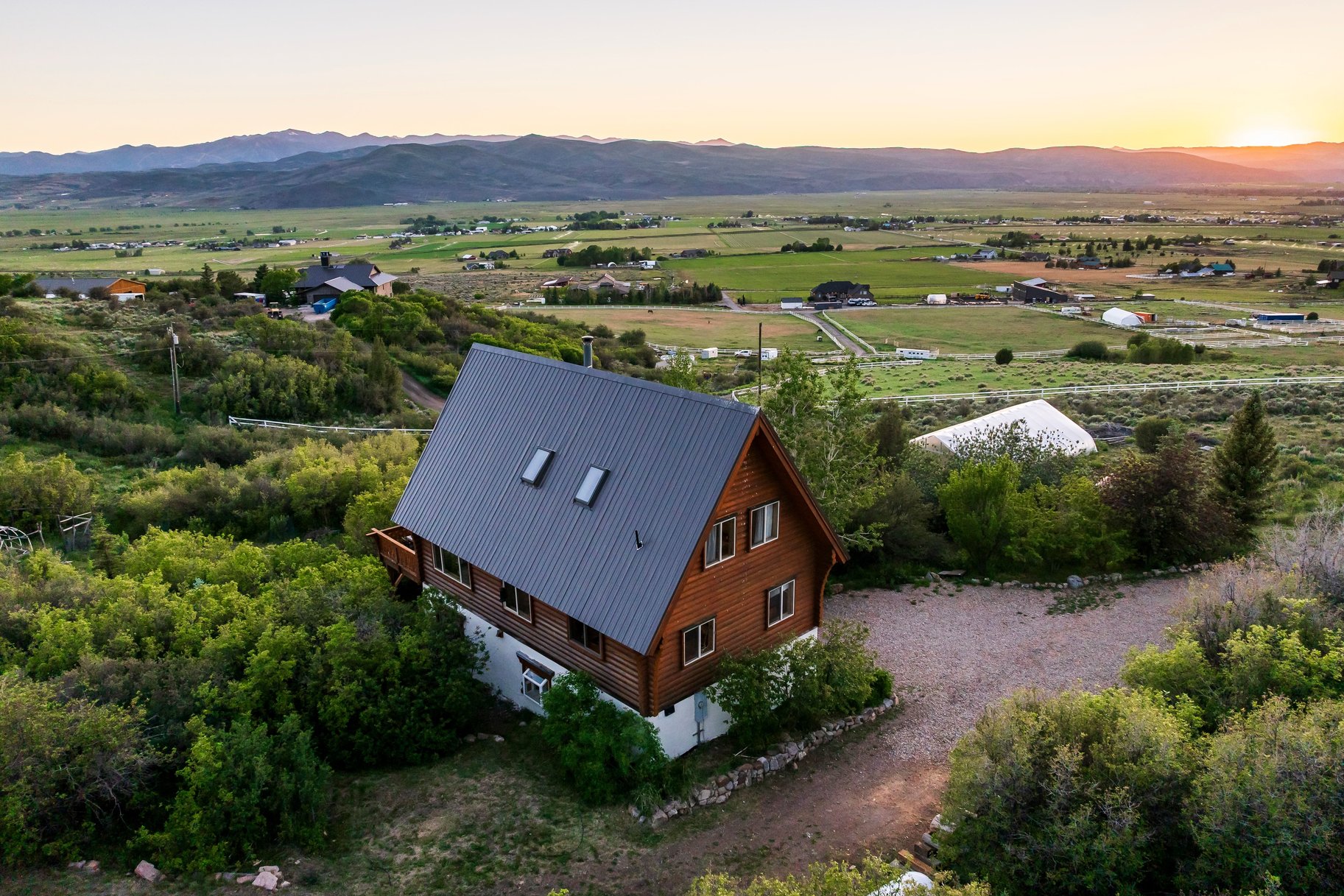  Coming soon Handcrafted Mountain Property on 5 Acres with Views - 物件實景
