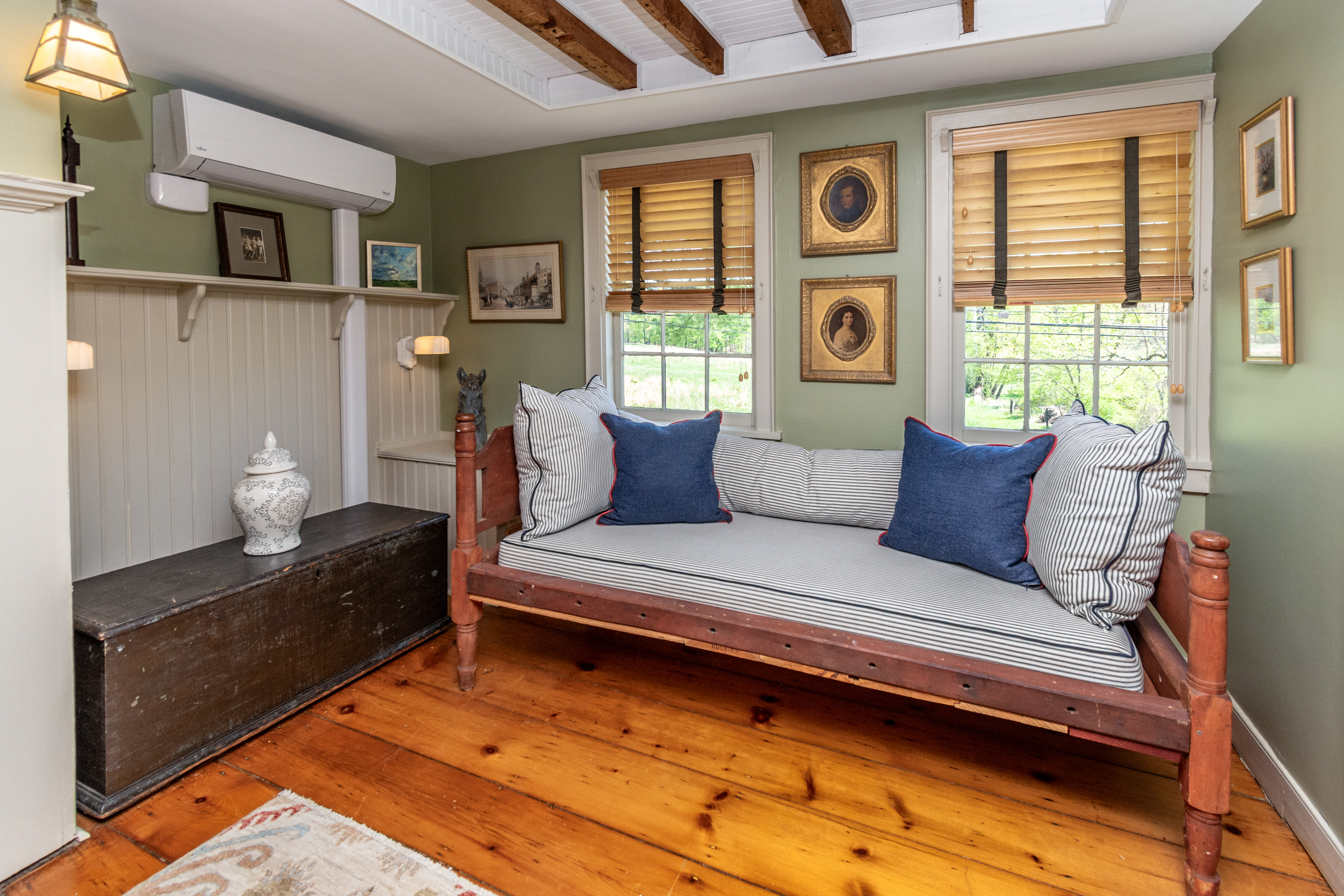  Historic New Hope Home with Updated Pool, Heated Studio, and Bucks County Charm - 物件實景
