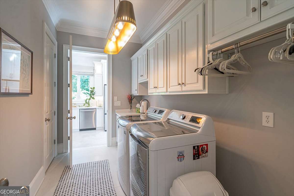 Statham, Georgia, 30666, United States, 6 Bedrooms Bedrooms, ,7 BathroomsBathrooms,Residential,For Sale,1991393