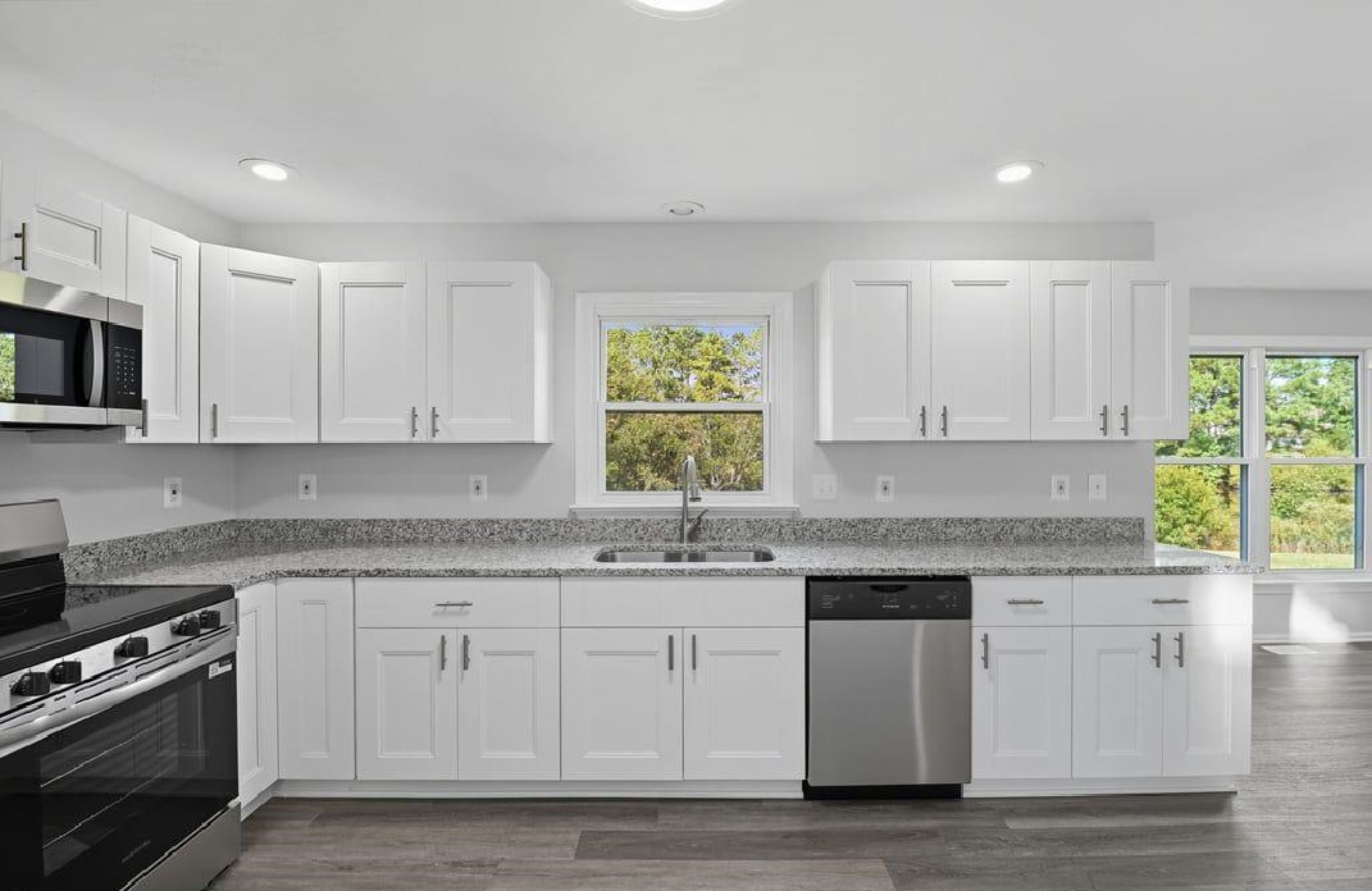 Virginia Beach, Virginia, 23456, United States, 4 Bedrooms Bedrooms, ,3 BathroomsBathrooms,Residential,For Sale,1974516