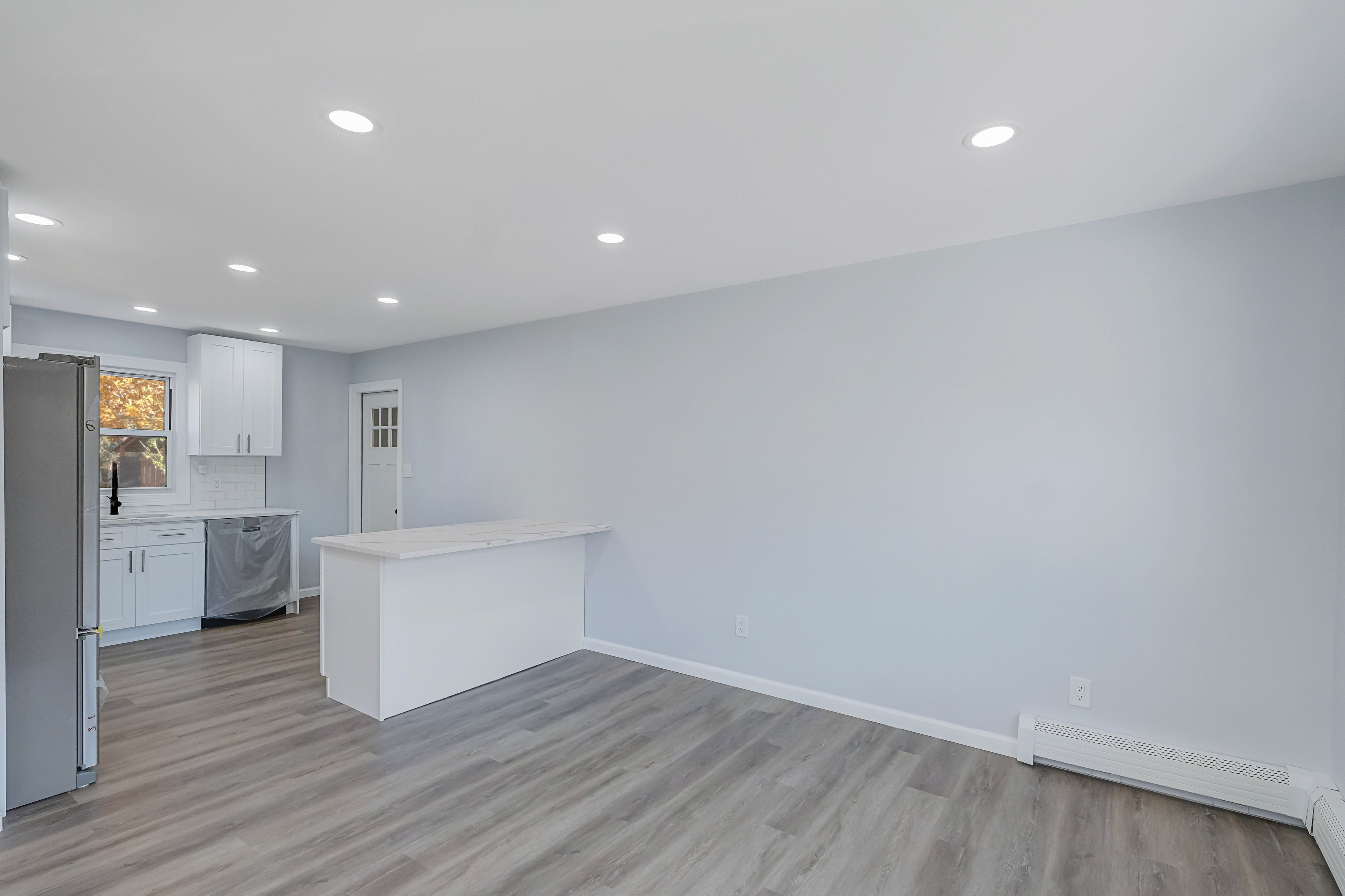 Copiague, New York, 11726, United States, 5 Bedrooms Bedrooms, ,2 BathroomsBathrooms,Residential,For Sale,1923423