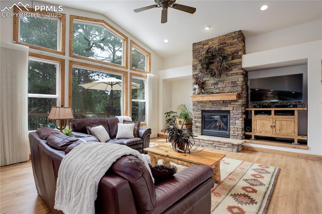Colorado Springs, Colorado, 80908, United States, 4 Bedrooms Bedrooms, ,4 BathroomsBathrooms,Residential,For Sale,1839239