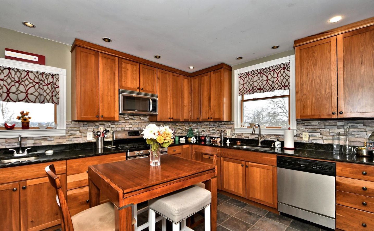 Pennington, New Jersey, 08534, United States, 3 Bedrooms Bedrooms, ,Residential,For Sale,1928704