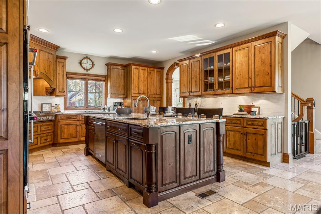 St Charles, Missouri, 63304, United States, 4 Bedrooms Bedrooms, ,6 BathroomsBathrooms,Residential,For Sale,1992889