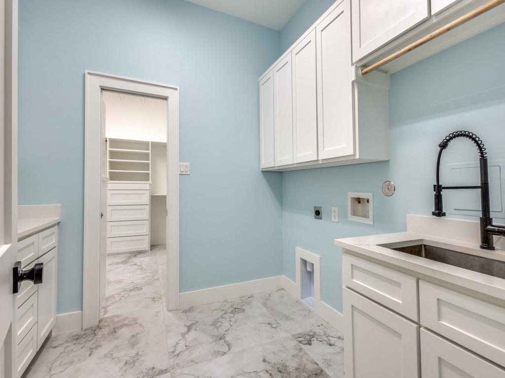 Gunter, Texas, 75058, United States, 5 Bedrooms Bedrooms, ,4 BathroomsBathrooms,Residential,For Sale,1925272