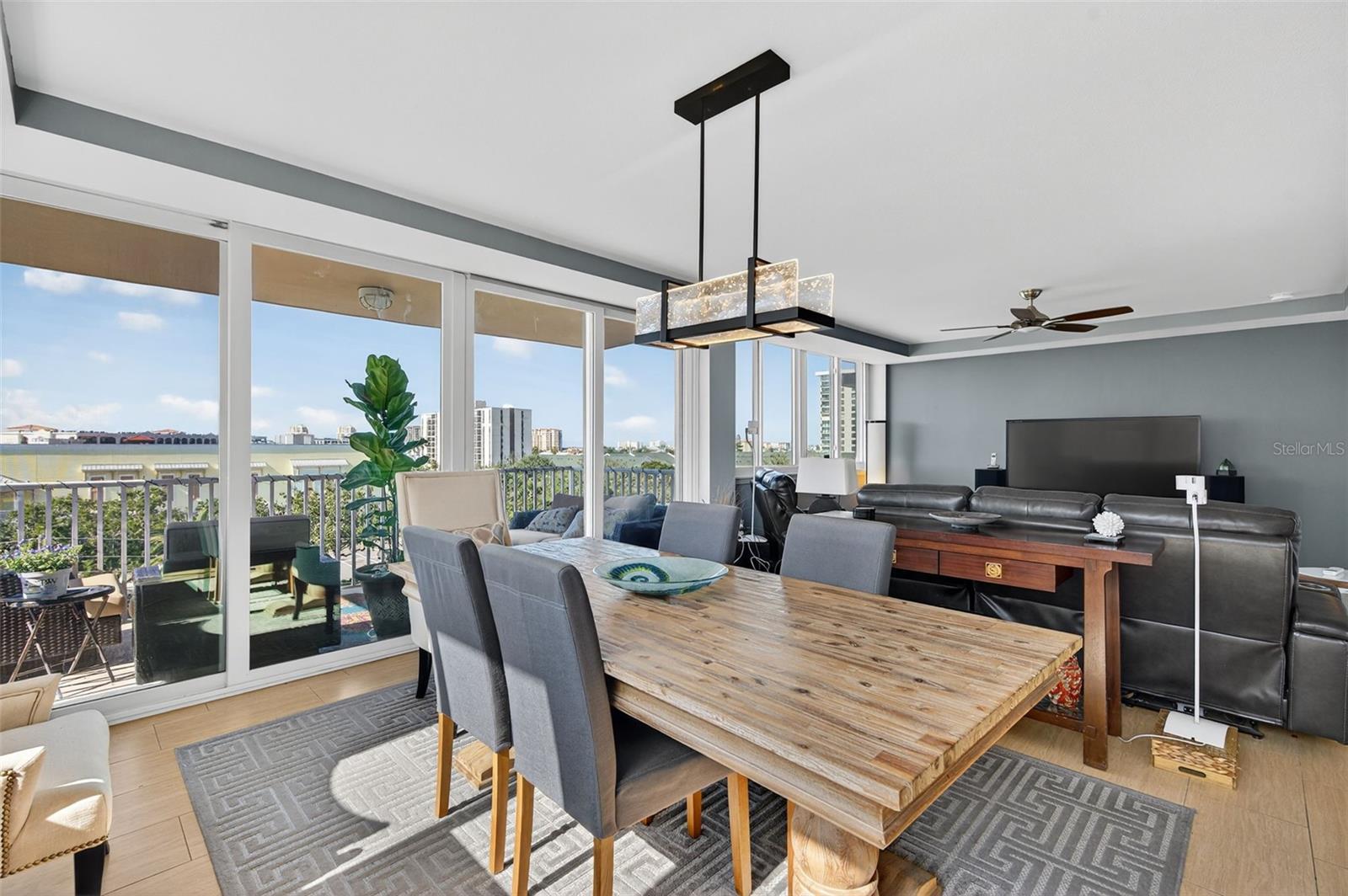 CLEARWATER BEACH, Florida, 33767, United States, 2 Bedrooms Bedrooms, ,2 BathroomsBathrooms,Residential,For Sale,1998949