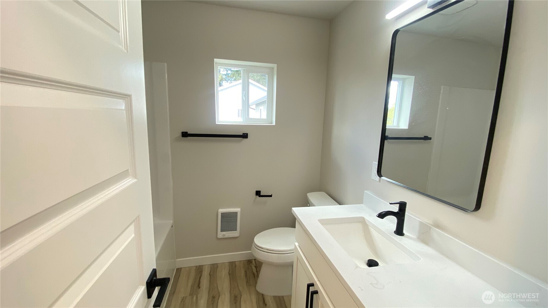 Tacoma, Washington, 98409, United States, 4 Bedrooms Bedrooms, ,3 BathroomsBathrooms,Residential,For Sale,2037801