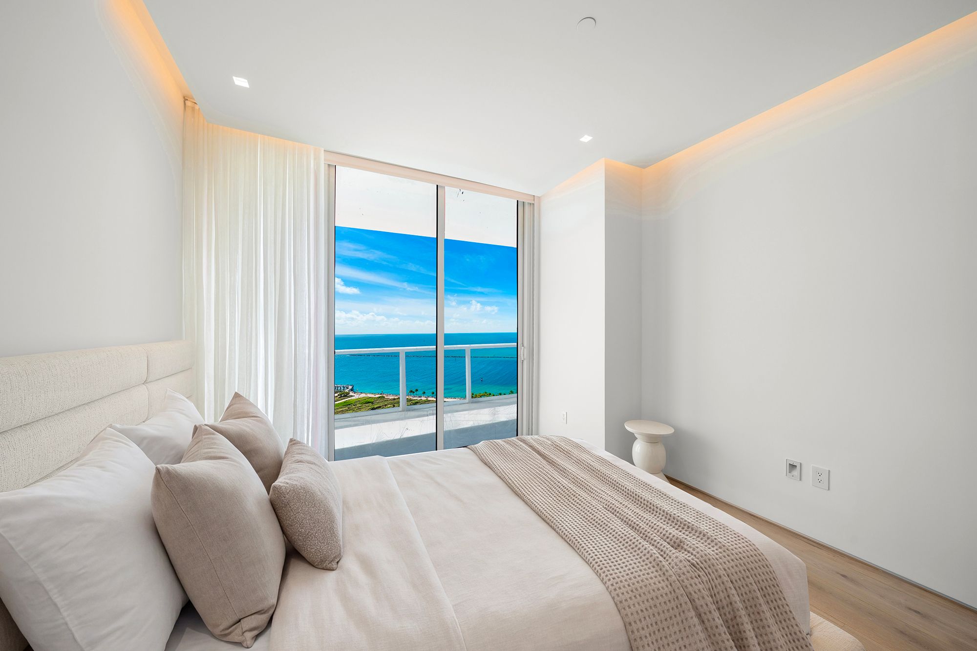  100 S Pointe Dr, Miami Beach, FL, 33139 - 物件實景
