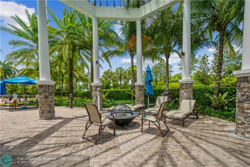 8452 Lake Majesty Ln, Unit #8452, Parkland, Florida, 33076, United States, 3 Bedrooms Bedrooms, ,3 BathroomsBathrooms,Residential,For Sale,8452 Lake Majesty Ln, Unit #8452,1663284