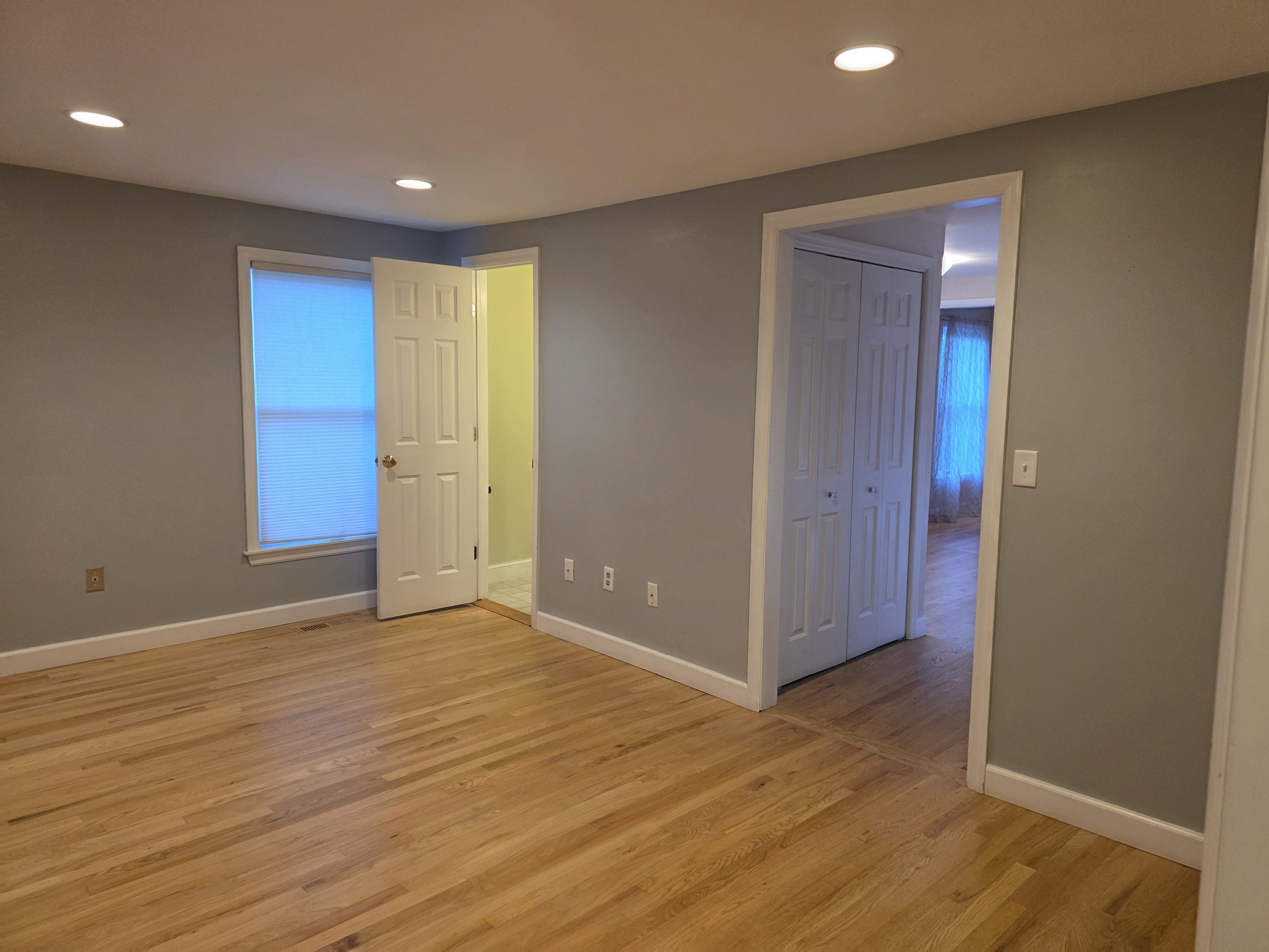 Bethel, Connecticut, 06801, United States, 4 Bedrooms Bedrooms, ,3 BathroomsBathrooms,Residential,For Sale,1989524