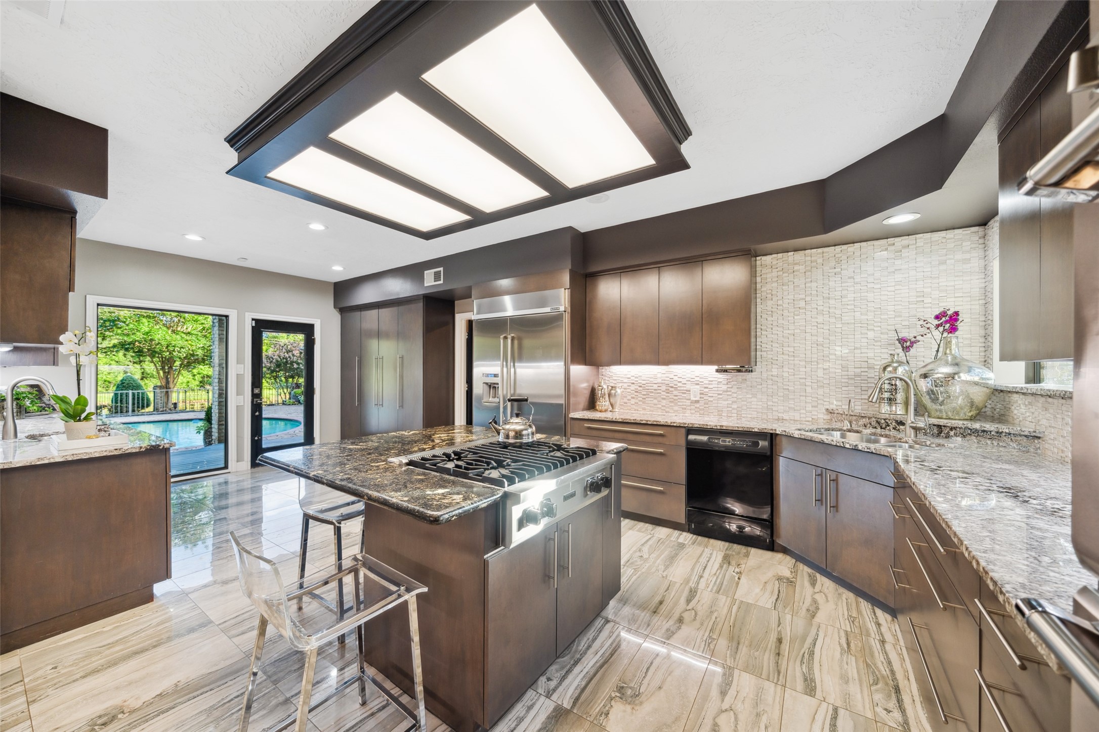 16310 Brook Forest Drive - 物件實景