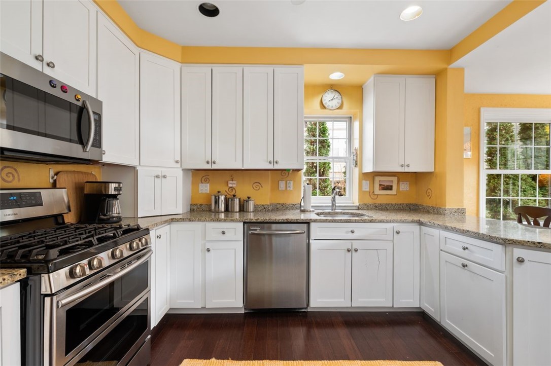 Squirrel Hill, Pennsylvania, 15217, United States, 5 Bedrooms Bedrooms, ,4 BathroomsBathrooms,Residential,For Sale,1991215